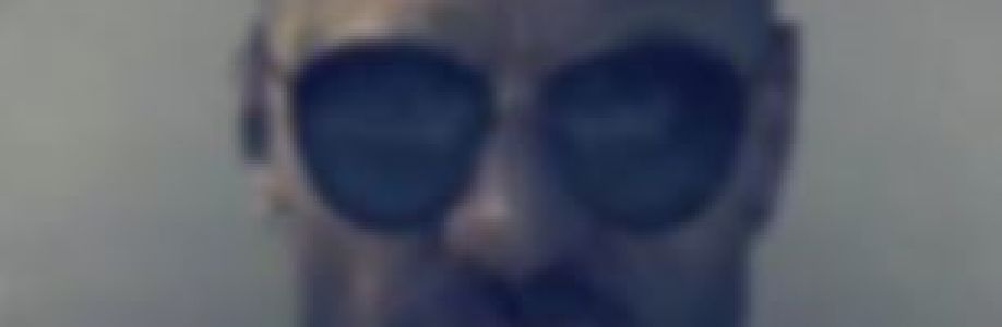 Hudson Worcestershire \Weeds\ Daugherty Cover Image